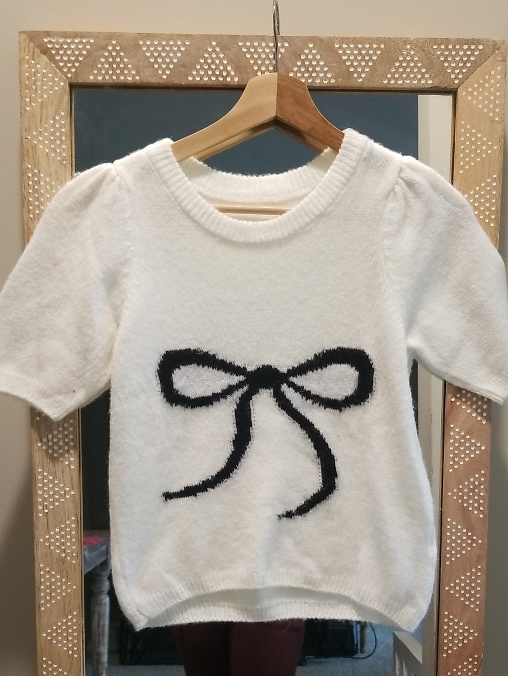 Anthropologie White Short-Sleeve Sweater with Black Bow Graphic